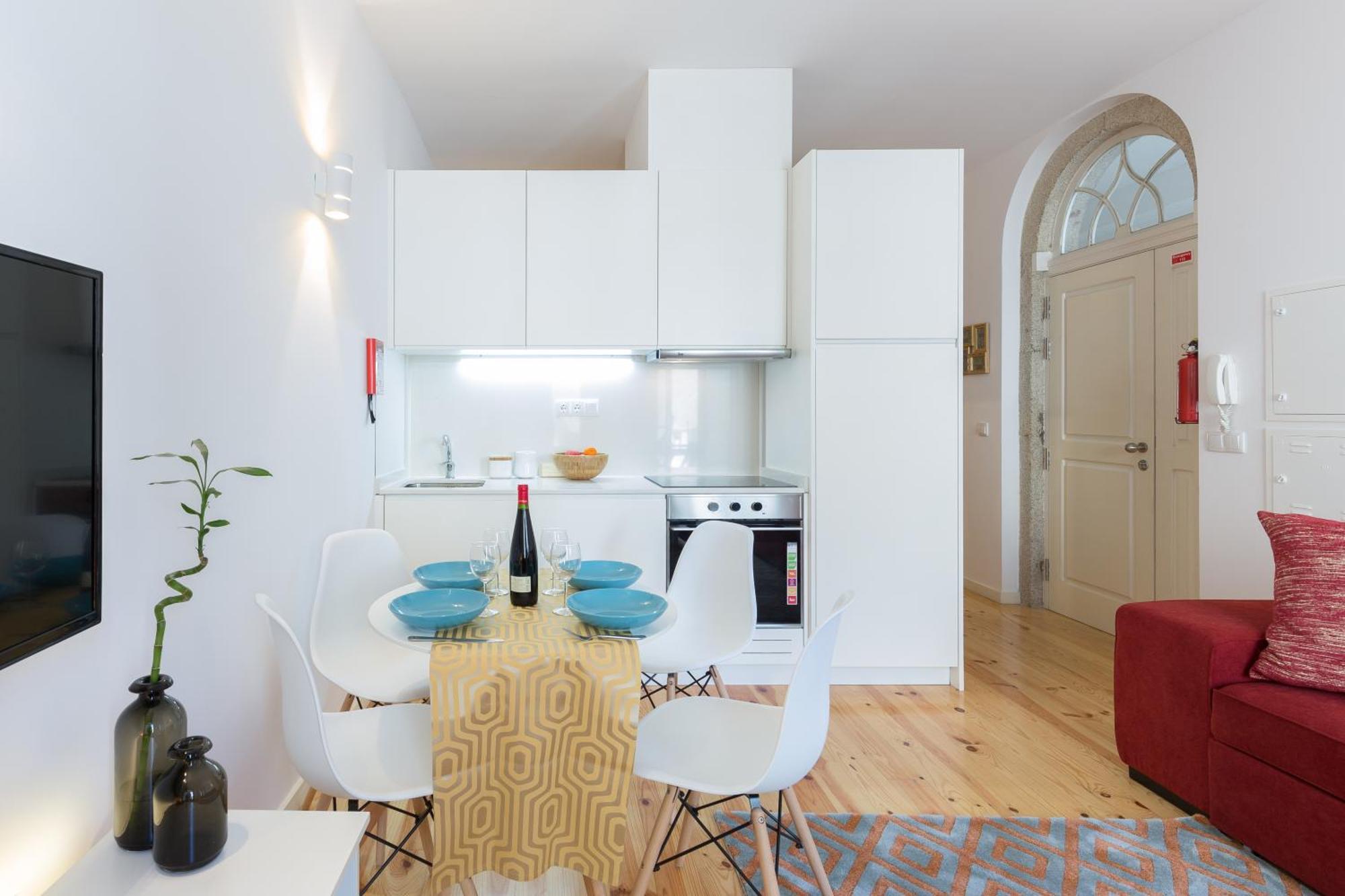 Apartamento Spacious Bright Flat W/ Terrace By Host Wise